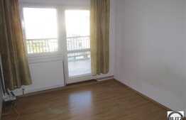 De vanzare apartament 3 camere, 86 mp utili, decomandat, zona strazii Lunii