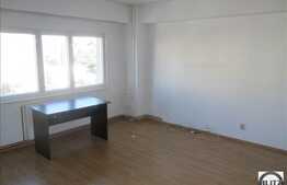 De vanzare apartament 3 camere, 86 mp utili, decomandat, zona strazii Lunii