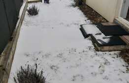 Apartament 4 camere, 78 mp, curte, 80 mp, intrare separata, zona VIVO