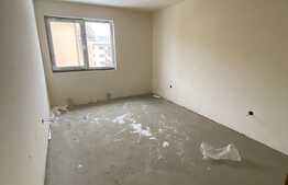 3 camere, 65 mp, parcare, zona strazii Fagului