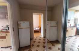 Apartament 3 camere, 60 mp, etaj intermediar, zona Mercur