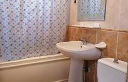 Garsoniera 28 mp, decomandata, parcare, zona UMF