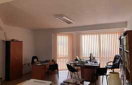 Duplex 140 mp, teren 300mp, 4 camere, ideal pentru o firma!