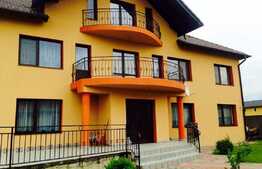 Casa de vanzare in Sanpetru, 800 mp teren!