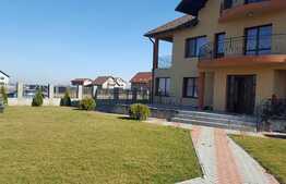 Casa de vanzare in Sanpetru, 800 mp teren!