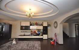 Casa de vanzare in Sanpetru, 800 mp teren!