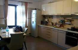 Casa de vanzare in Sanpetru, 800 mp teren!