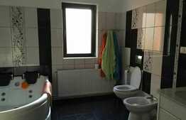 Casa de vanzare in Sanpetru, 800 mp teren!