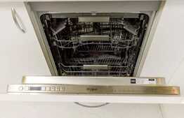 Apartament de lux cu 3 camere, parcare, semicentral, zona Piata Abator