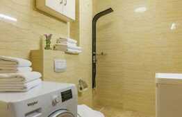 Apartament de lux cu 3 camere, parcare, semicentral, zona Piata Abator