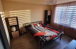 Apartament 4 camere, zona Regal