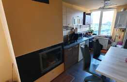 Apartament 4 camere, zona Regal