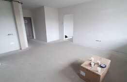 3 camere, boxa, incalzire in pardoseala, zona Tauti