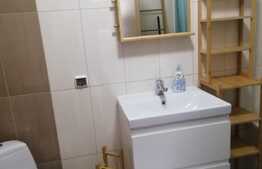 Studio modern cu 2 balcoane, în căutarea chiriașilor! 