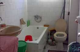 Vanzare apartament 3 camere, 68 mp utili, cu garaj si boxa, zona Kaufland