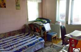 Vanzare apartament 3 camere, 68 mp utili, cu garaj si boxa, zona Kaufland