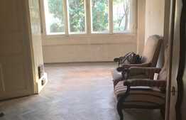 Casa de vanzare CENTRAL, teren 500 mp, zona de constructii 4 nivele!