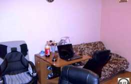 Vanzare 1 camera, 28 mp, zona Complex Mercur