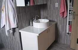 De vanzare casa cu CF, 140 mp utili, 485 mp teren, garaj, utilitati!