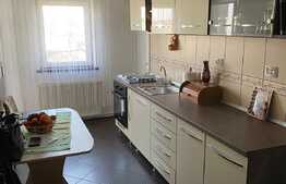 Apartament 3 camere, 70 mp, zona Bartolomeu 
