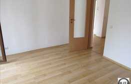 Apartament de vanzare, 3 camere, imobil nou, zona UMF!