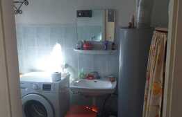 2 case de vanzare in acceasi curte, 41 mp respectiv 70 mp, front 23 ml, zona de vest a Clujului