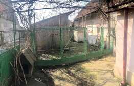 Casa traditionala 3 camere, 80 mp, 350 mp teren, Sanpetru