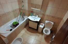 Apartament cu 2 camere decomandate la etaj intermediar într-o zonă avantajoasă!