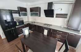 Apartament modern, 2 camere, etaj 1, loc parcare. Zona strazii Florilor!