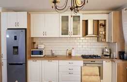 Apartament de lux, 71mp, etaj intermediar, balcon 20mp! Zona Vivo!