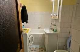 De vanzare apartament 2 camere, 53 mp, decomandat, etaj intermediar zona strazii Fabricii