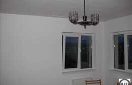 Vanzare apartament 2 camere, semidecomandat, complet mobilat!