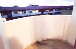 Garsoniera cocheta si spatioasa, orientare WEST, 25mp + balcon, zona Golden Tulip