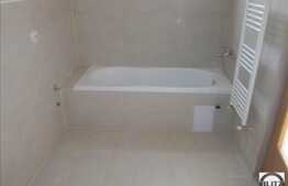 Apartament 3 camere, 70 mp utili, imobil nou, zona UMF!