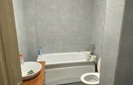 Apartament 3 camere, parcare, zona Subcetate