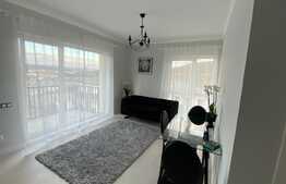 Apartament 3 camere, modern, parcare, zona Vivo