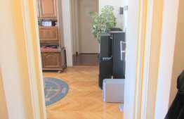 2 camere, 47 mp, zona strazii Unirii! 