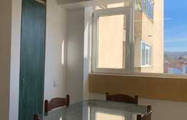 Apartament cu 3 camere, decomandat, A.C, 90 mp, 2 bai, zona Piata Cipariu