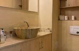 Apartament cu 3 camere, decomandat, A.C, 90 mp, 2 bai, zona Piata Cipariu