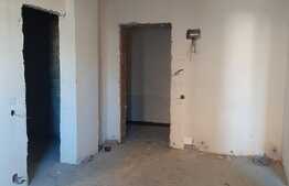 Parter inalt, 2 bai, parcare inclusa in pret, zona Fagului