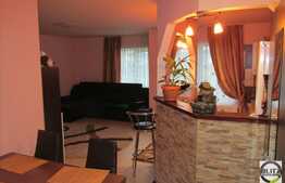 Apartament 3 camere, semidecomandat, 60 mp utili, loc parcare, zona Terra