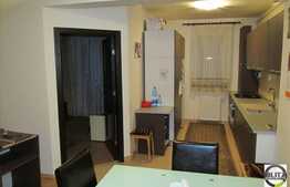 Vanzare 3 camere, 74 mp utili, zona strazii Florilor, A.C.