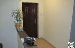 Vanzare 3 camere, 74 mp utili, zona strazii Florilor, A.C.