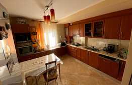 Oferta cum rar se mai gaseste! 4 camere, 2 bai, 2 balcoane, 2 parcari, zona Scortarilor!