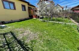 De vanzare casa individuala, 93 mp utili, 388 mp teren, Dambu Rotund