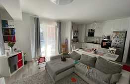 Apartament 3 camere, 72 mp, decomandat, zona Coresi Mall