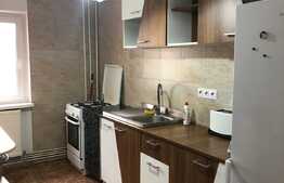 3 camere decomandate, 70 mp, 2 balcoane, zona Titulescu