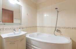 Apartament 2 camere, 61mp, semidecomandat, zona Grand Hotel Italia