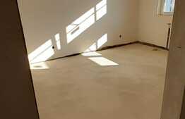 Apartament 3 camere, Terasa, semifinisat! Zona strazii Eroilor!