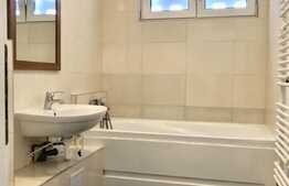 2 camere, semidecomandat, 65 mp, balcon, A.C, zona strazii Stefan Mora